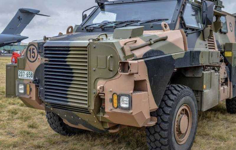 Австралійське наголошення на останній поставці бронетранспортерів Bushmaster для України