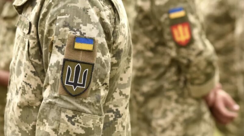 Рада схвалила законопроект про поновлення військових звань під час воєнного стану