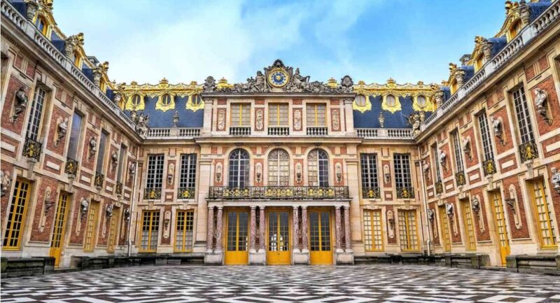 У Франції сталася пожежа у Версальському палаці