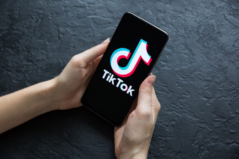 TikTok додає функції для безпеки підлітків