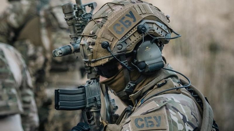 На Рівненщині викрили масштабну схему незаконного видобутку бурштину