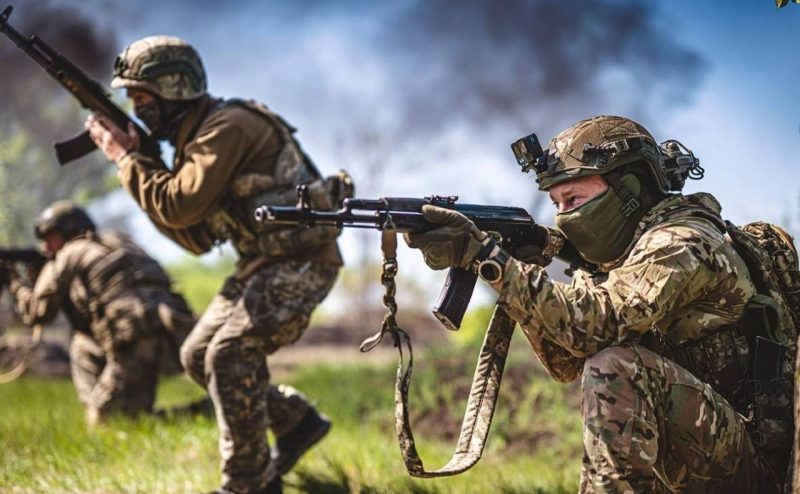 Літо та осінь будуть надзвичайно складними через активні наступи ворога