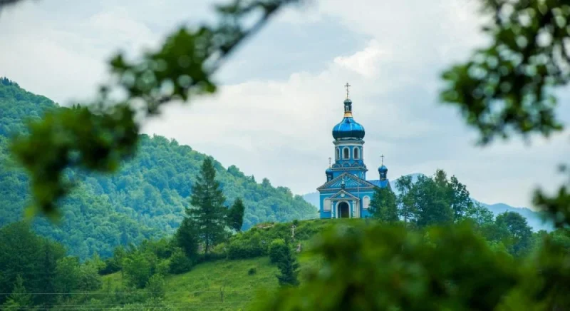 Що відзначають 9 червня і чому не варто носити чорне