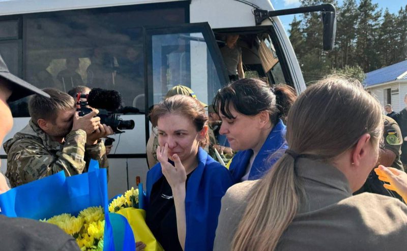 Україна повернула з полону групу оборонців