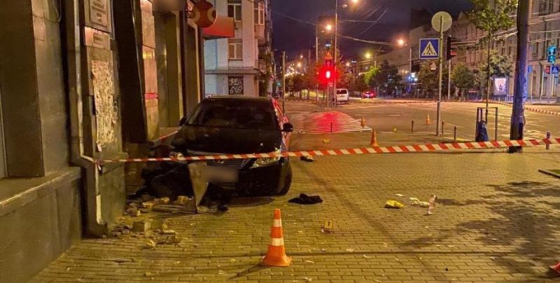 ДТП на Великій Васильківській, жінку на смерть збив п’яний службовець прокуратури