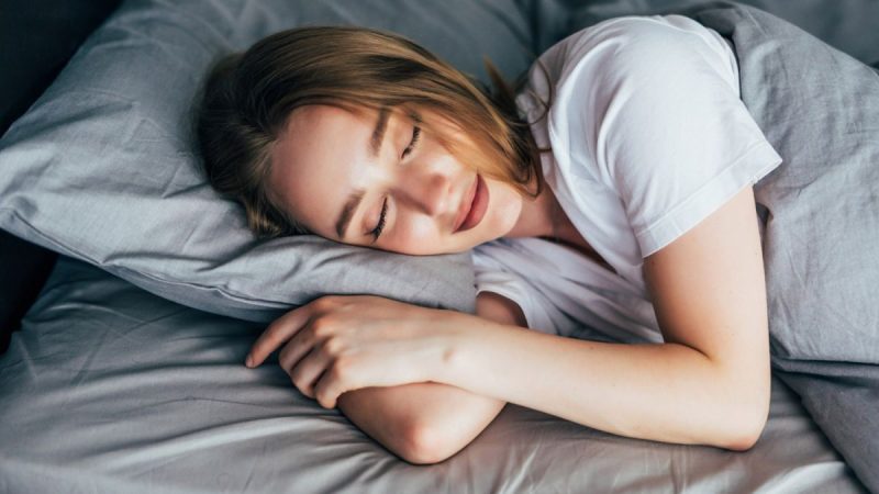 Що їсти ввечері, щоб добре спати