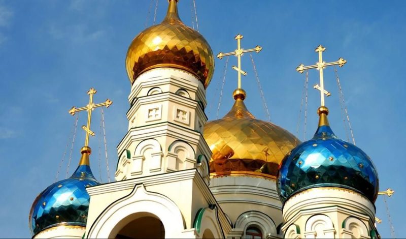 Українська влада посилює контроль над УПЦ