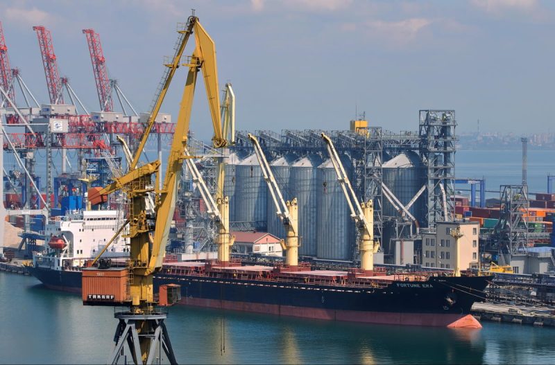 Київ засудив рішення Кремля про відкриття портів на окупованих територіях
