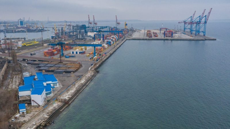 В Одеському порту викрили схему з завищенням закупівель