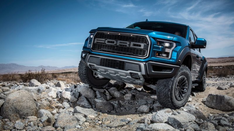Ford відкликає майже 1,5 млн авто у США через проблему з камерою заднього виду