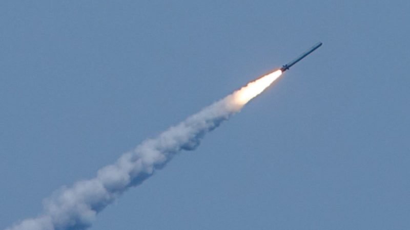 На Волині ракета з літака впала на дім