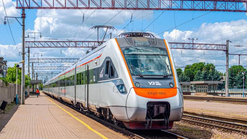 Укрзалізниця відкриває рейси в Європу