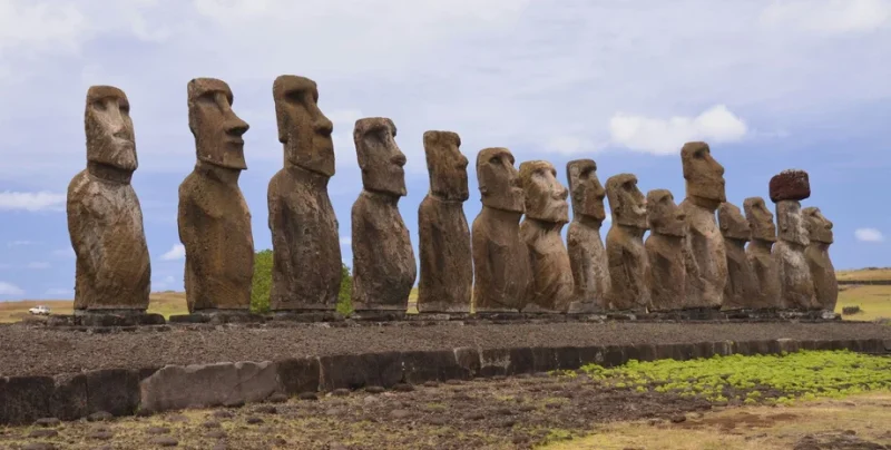 Загадки Острова Пасхи: таємниці, що вражають світ